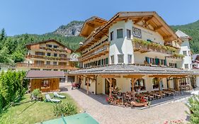 Pineta Pastry Rocca Pietore 4*